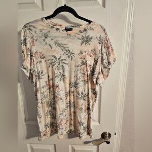 Torrid Floral Short Sleeve Top - Cream and Pink